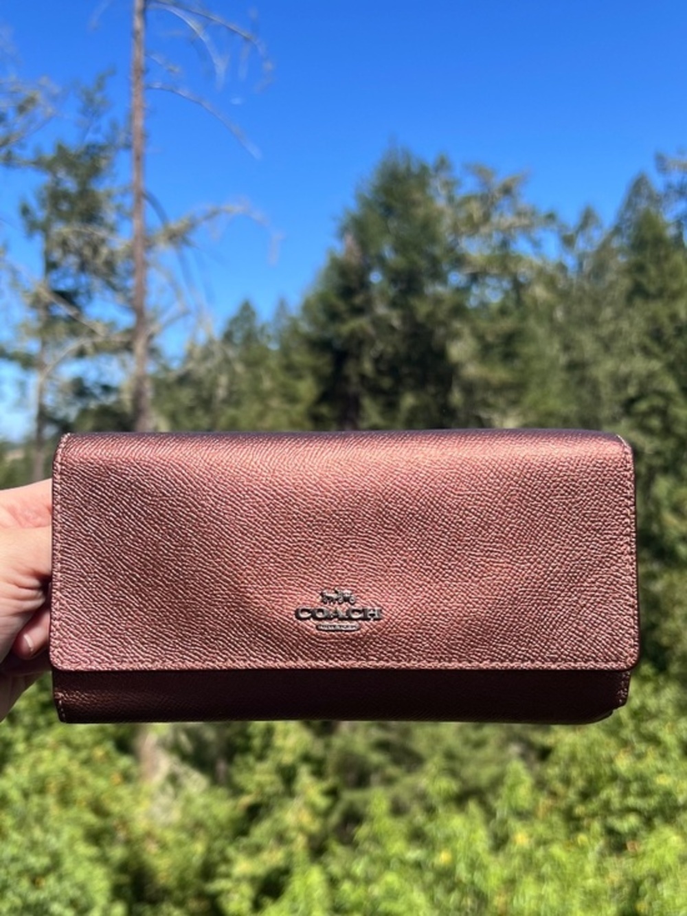 VINTAGE COACH Metallic Burgundy Crossgrain Leather Trifold Wallet AUTHENTIC